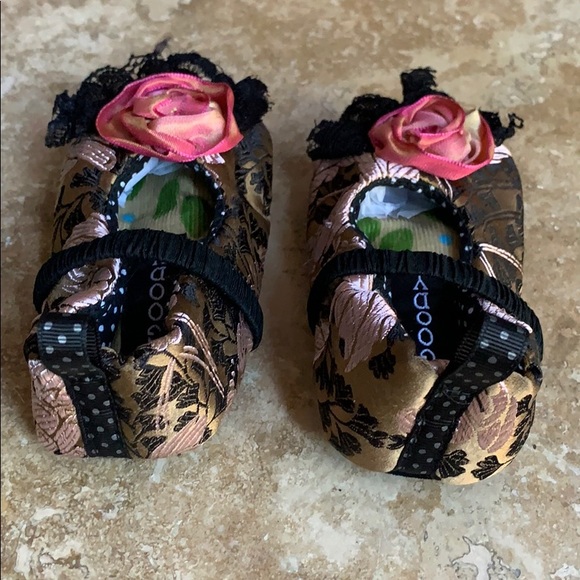 Moccasin Baby Shoe Pink & Brown Floral - Picture 3 of 6